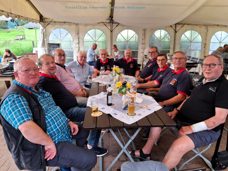 Alterskameraden des Löschbezirks Honzrath auf Besichtigungstour