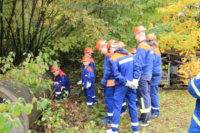 Rollentausch: Jugendfeuerwehr Haustadt und THW Jugend Beckingen üben gemeinsam