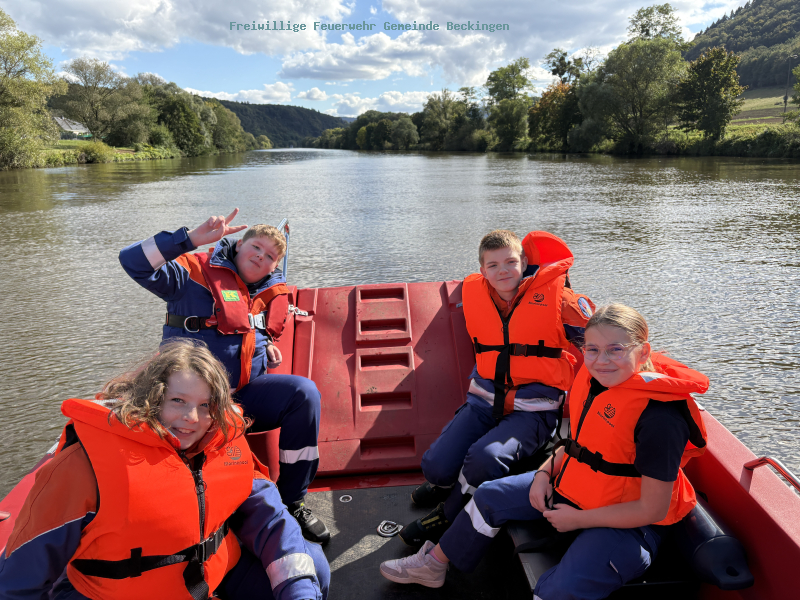Gemeinsamer Bootsausflug der Jugendfeuerwehren Reimsbach und Beckingen