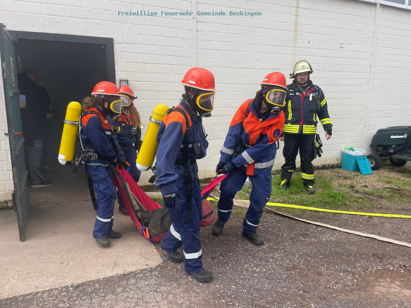 Berufsfeuerwehrtag der Beckinger Jugendfeuerwehr