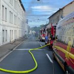 Rauchentwicklung aus Gebäude