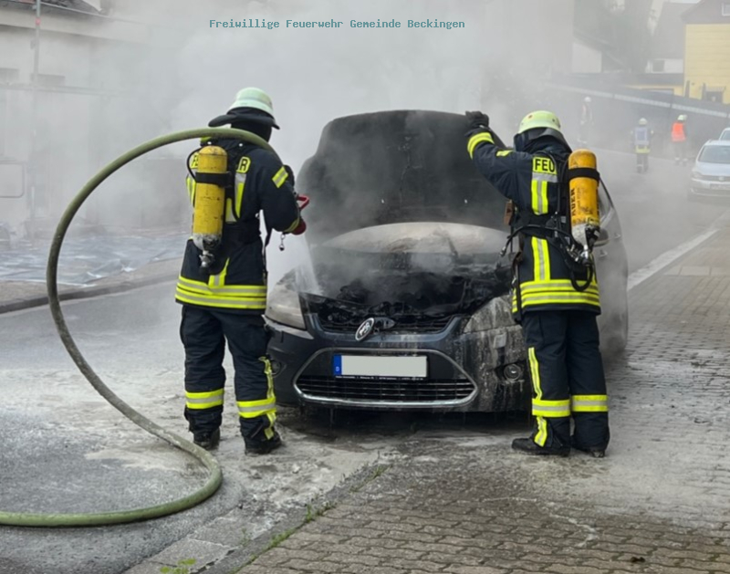 Brennender PKW in Saarfels