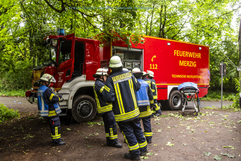Frau in Saarfels schwer verletzt