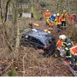 Verkehrsunfall mit eingeschlossenen Personen in Piesbach